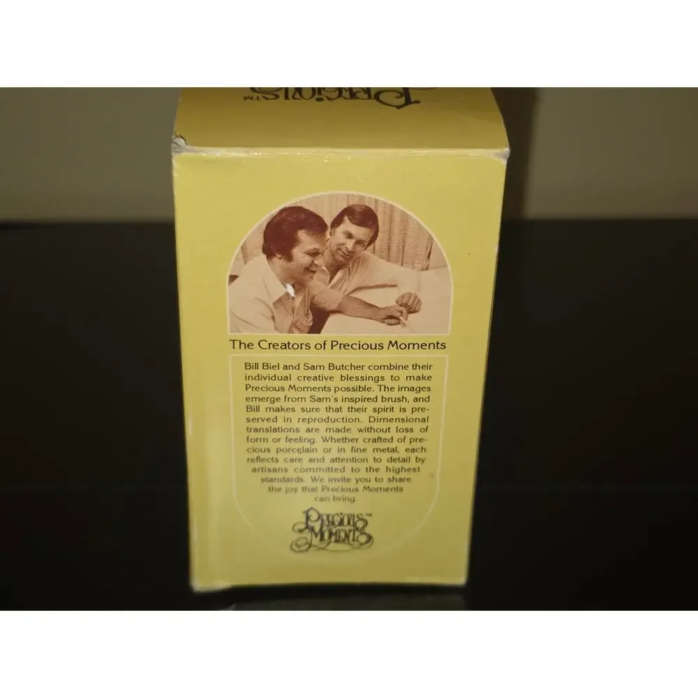 Precious Moments 1983 Porcelain Ornament -Blessed Are‎ The Pure In Heart E0518